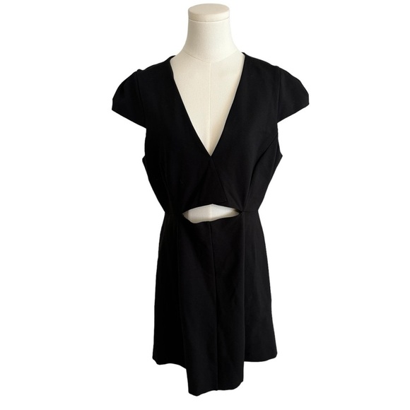 HALSTON HERITAGE Black Dress Cutout Capped Sleeves Mini size‎ 12 Wedding Party - Picture 4 of 10